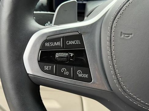 Used 2026 BMW X7 xDrive40i w/ M Sport Package AWD/4WD image 25