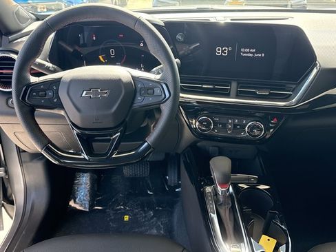 New 2026 Chevrolet Trax RS w/ Driver Confidence Package FWD image 5
