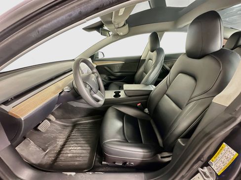 Used 2023 Tesla Model 3 Standard Range RWD image 13