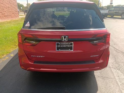Used 2025 Honda Odyssey Sport-L image 4