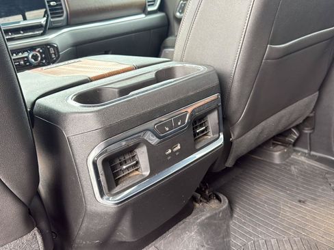 Used 2024 Chevrolet Silverado 2500 High Country w/ Technology Package AWD/4WD image 14