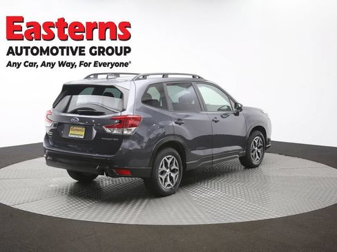 Used 2023 Subaru Forester Premium AWD/4WD image 43