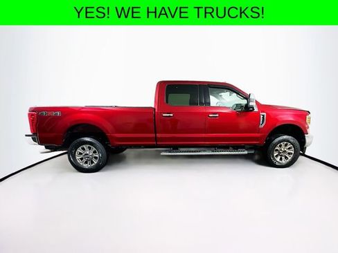Used 2019 Ford F350 Lariat w/ Chrome Package image 9