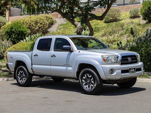 Used 2006 Toyota Tacoma PreRunner RWD image 7