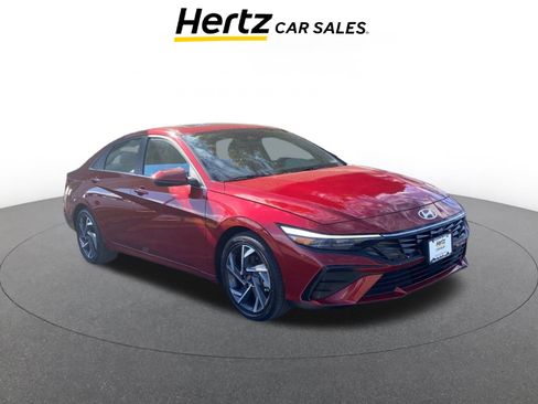 Used 2025 Hyundai Elantra SEL image 1