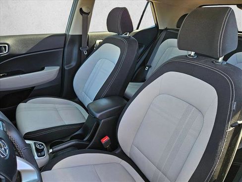 Used 2026 Hyundai Venue SEL FWD image 12