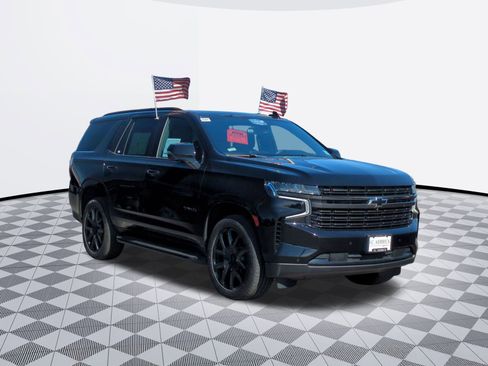 Used 2022 Chevrolet Tahoe RST w/ Luxury Package image 2