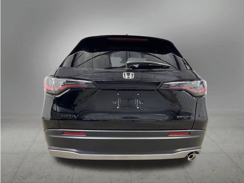 New 2026 Honda HR-V Sport image 4