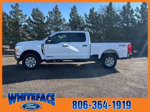 Used 2024 Ford F250 XLT w/ FX4 Off-Road Package image 3