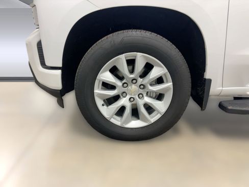 Used 2021 Chevrolet Silverado 1500 Custom image 11