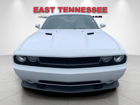 Used 2014 Dodge Challenger SRT8 image 9