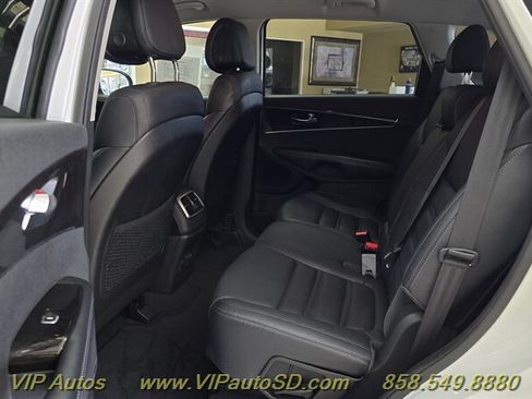 Used 2016 Kia Sorento EX FWD image 16