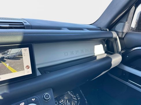 Used 2022 Land Rover Defender 110 X-Dynamic HSE image 29
