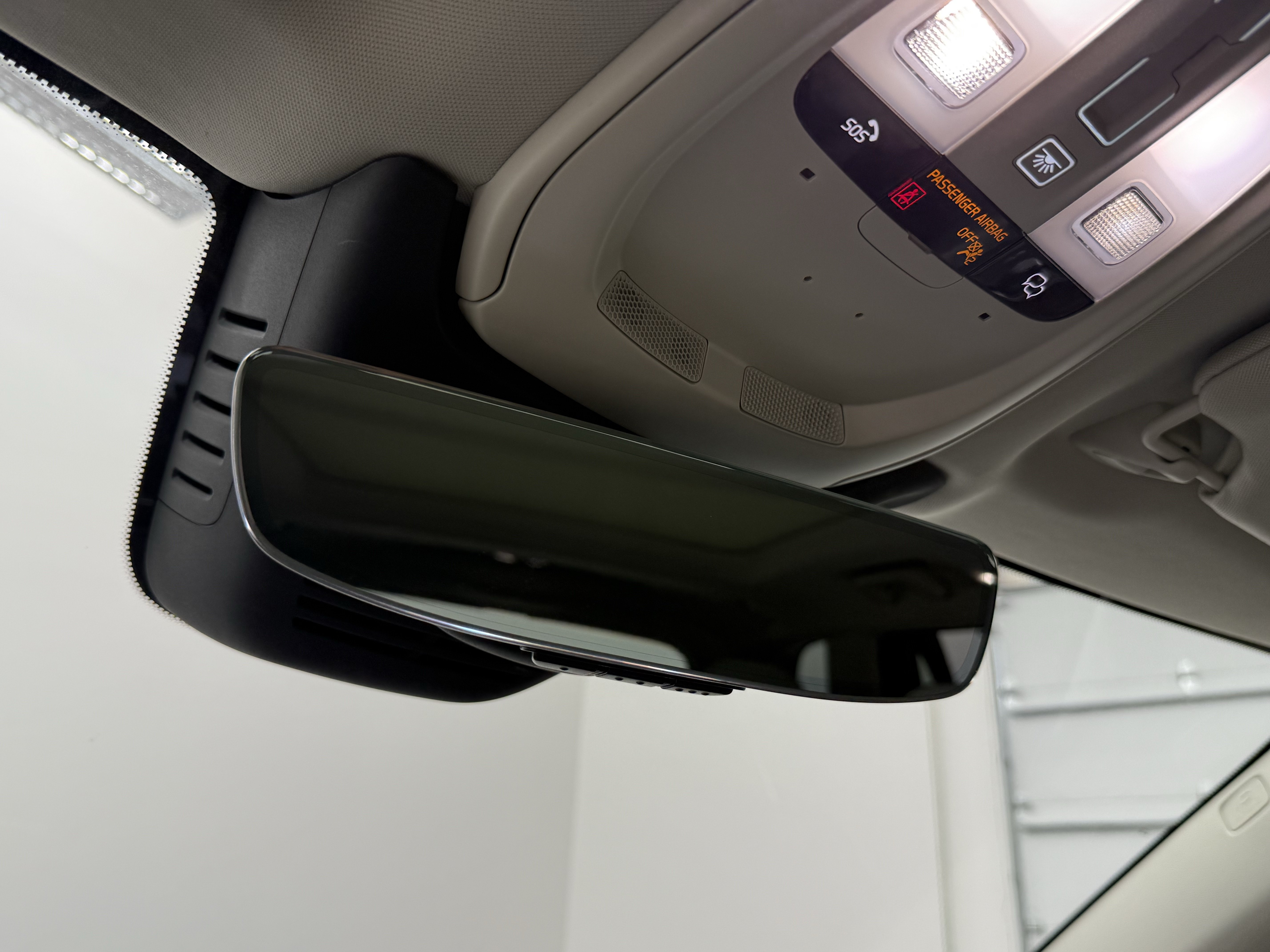 Certified 2024 Volvo XC90 B6 Ultimate w/ Protection Package Premier AWD/4WD image 23