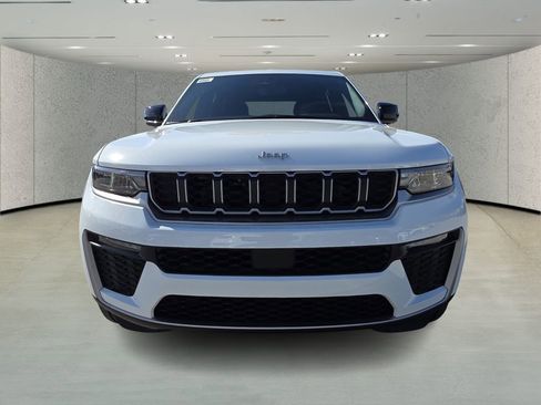 New 2026 Jeep Grand Cherokee Limited image 2