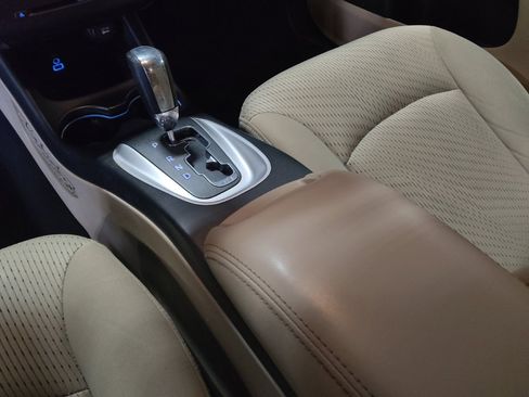 Used 2018 Dodge Journey SXT w/ Connectivity Group image 26