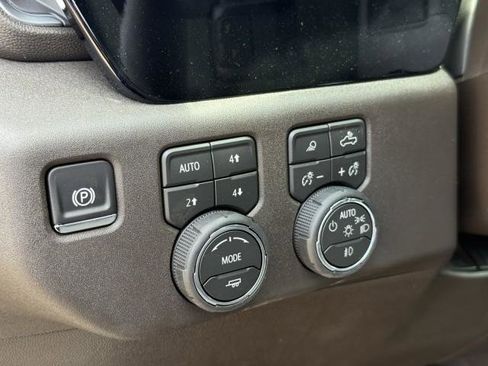 New 2026 Chevrolet Silverado 1500 LTZ w/ Z71 Off-Road Package AWD/4WD image 24