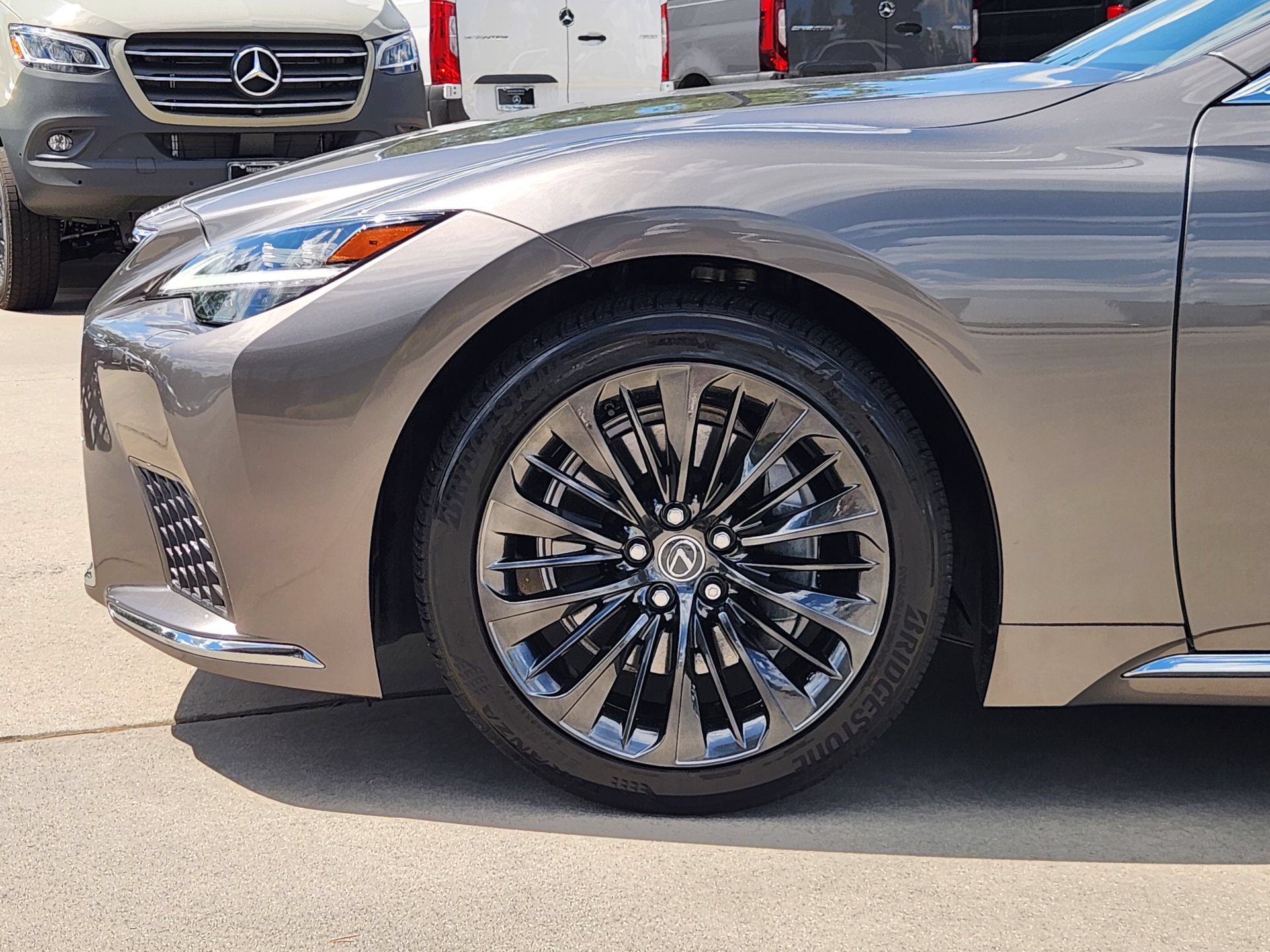 Used 2023 Lexus LS 500 w/ Interior Upgrade Package RWD image 10