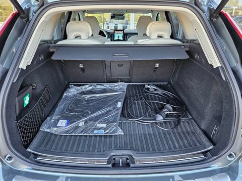 Used 2026 Volvo XC60 T8 Ultra AWD/4WD image 12