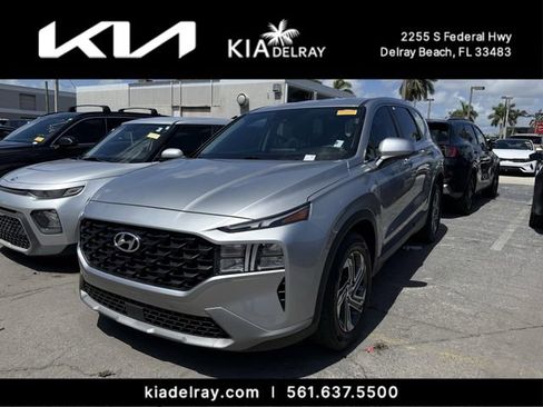 Used 2023 Hyundai Santa Fe SE FWD image 4