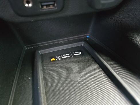 Used 2022 Chevrolet Traverse RS image 58