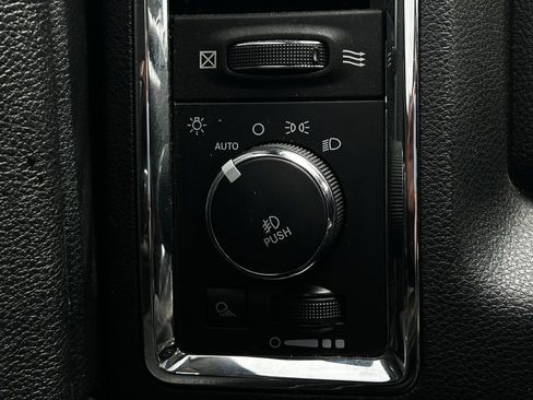 Used 2014 RAM 1500 Laramie w/ Convenience Group RWD image 24