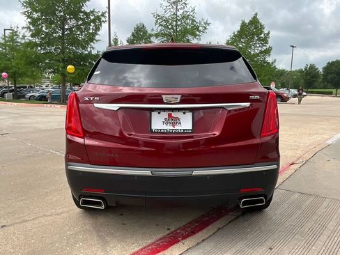 Used 2018 Cadillac XT5 Luxury w/ Driver Awareness Package image 7