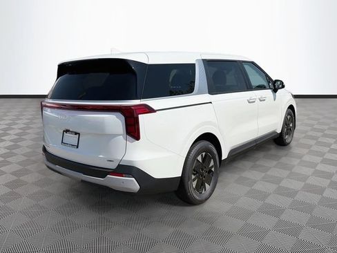 New 2026 Kia Carnival LXS FWD image 6