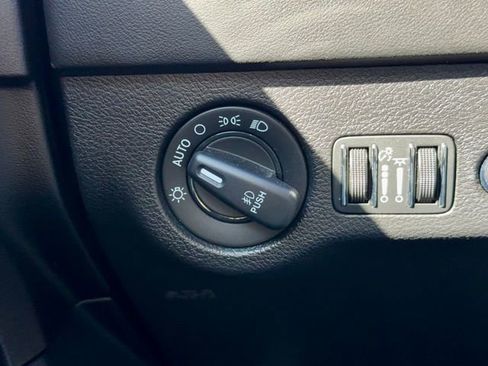 Used 2023 Dodge Charger R/T w/ Plus Group RWD image 28