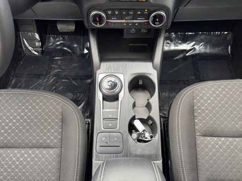 Used 2023 Ford Escape Active image 11