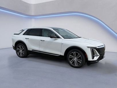 New 2025 Cadillac Lyriq Luxury