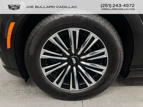 New 2026 Cadillac Escalade IQL Luxury image 15