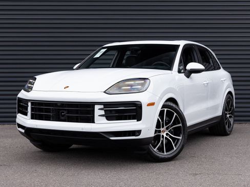 New 2026 Porsche Cayenne AWD/4WD image 1