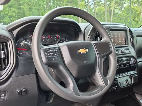 Used 2024 Chevrolet Silverado 2500 Custom w/ Custom Value Package AWD/4WD image 31
