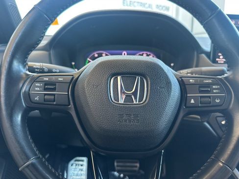 Used 2025 Honda Accord Sport image 25