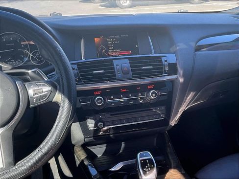 Used 2017 BMW X4 xDrive28i image 8