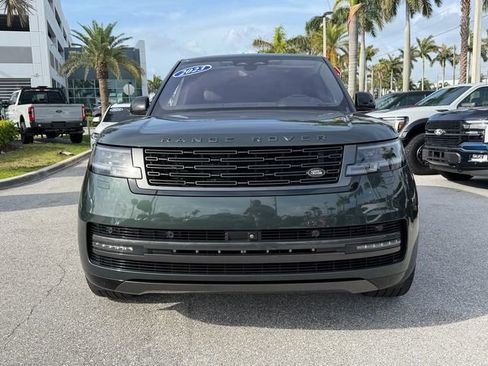 Used 2023 Land Rover Range Rover SE AWD/4WD image 2