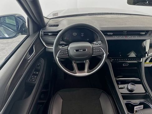 New 2026 Jeep Grand Cherokee Altitude image 26