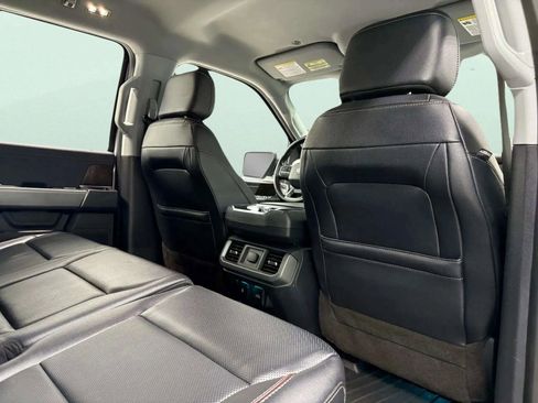 Used 2022 Ford F150 Lariat image 17