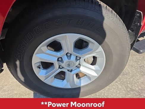 Used 2021 Toyota 4Runner SR5 Premium image 3