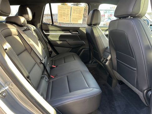 Used 2026 GMC Terrain Elevation w/ Elevation Premium Package image 12