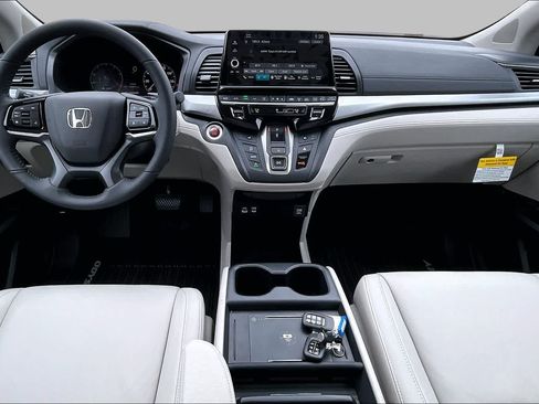 New 2026 Honda Odyssey EX-L image 5