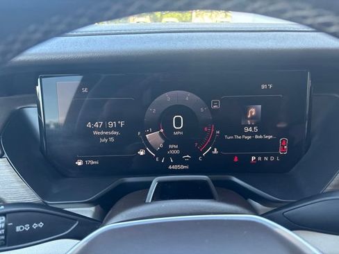 Used 2024 GMC Acadia Denali w/ Super Cruise Package FWD image 12