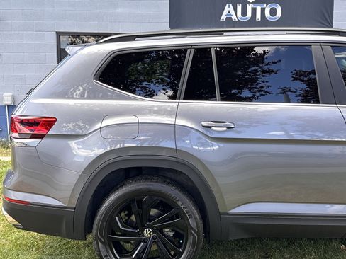 Used 2023 Volkswagen Atlas SE AWD/4WD image 6
