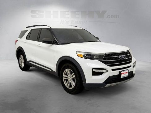 Certified 2020 Ford Explorer XLT w/ Equipment Group 202A AWD/4WD image 2