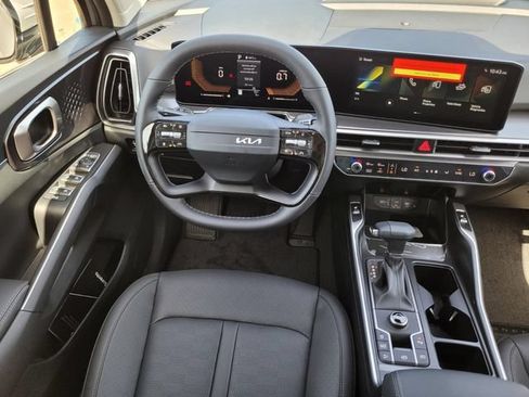 New 2026 Kia Sorento S FWD image 13
