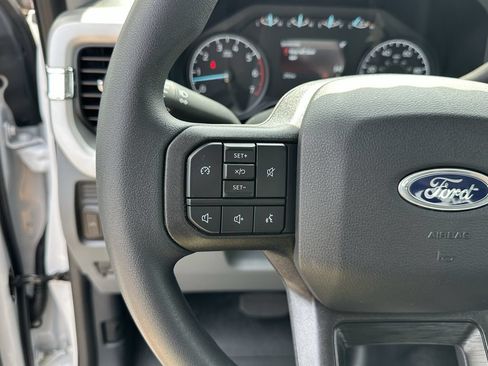 New 2026 Ford F250 XL w/ XL Driver Assist Package RWD image 18