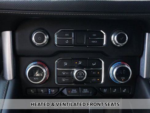Used 2023 GMC Yukon SLT w/ SLT Premium Package AWD/4WD image 10