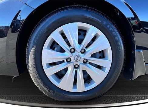 Certified 2025 Nissan Sentra S image 31