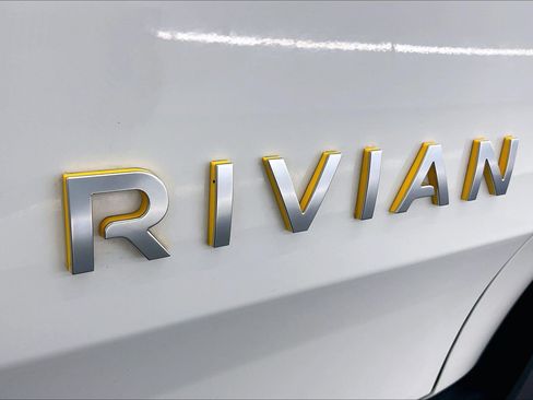 Used 2022 Rivian R1S Launch Edition AWD/4WD image 32